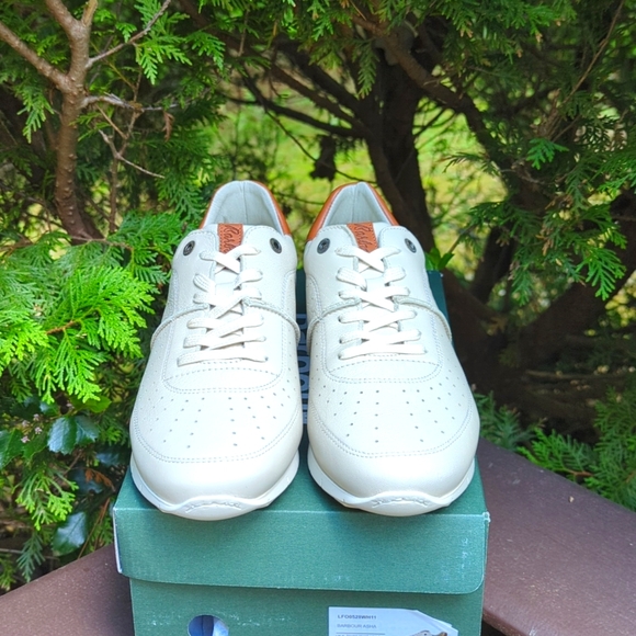 ❣️ Host Pick❣️Barbour Asha Sneakers in Off White - Picture 5 of 8